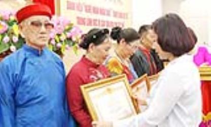 Quảng Ninh: Vinh danh 12 nghệ nhân thuộc lĩnh vực di sản văn hóa phi vật thể